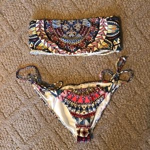 Billabong size small reversible swim suit